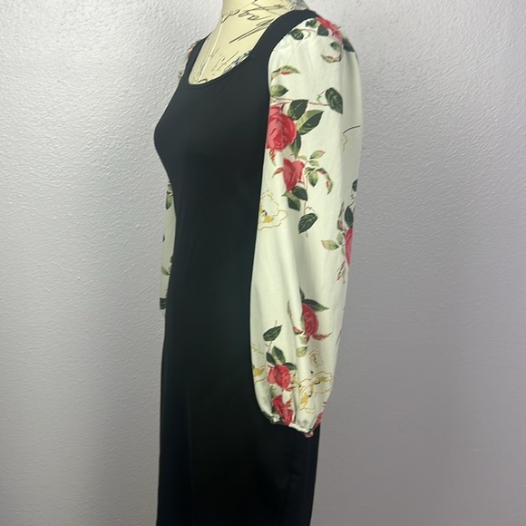 Black Dress with Puff Sleeves - Picture 4 of 4